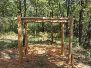 Échelle horizontale en bois de robinier